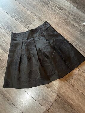 RW&CO. Black Floral Jacquard Pleated Skater Skirt